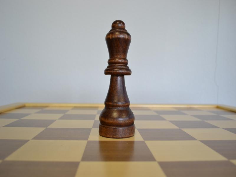 MegaChess 6 Inch Dark Rubber Tree Queen Giant Chess Piece | | MegaChess.com