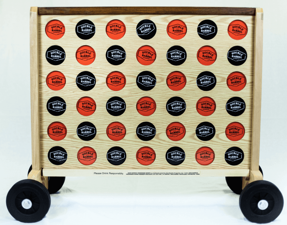 Customized Giant 4 in a Row | | MegaChess.com