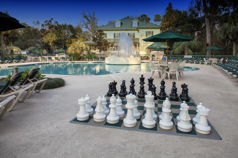 Giant Chess Sets Becoming More Popular In Resorts Around The World!