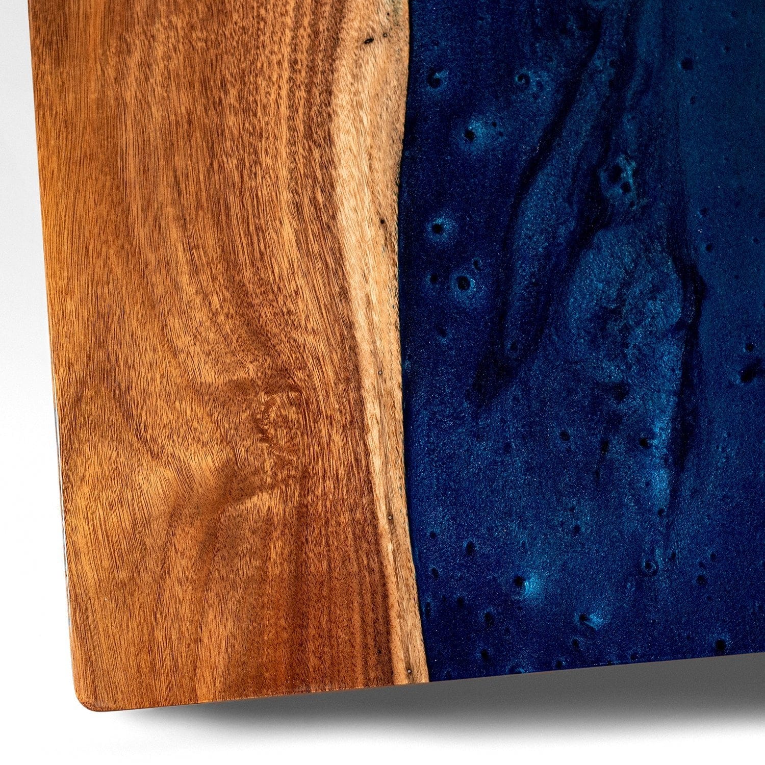 Elakai Outdoor Cornhole Boards 2ft x 4ft Resin & Wood Classic Cornhole Set | Live Edge River Collection