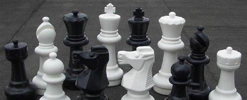 MegaChess 12 Inch Plastic Giant Chess Set With Commercial Grade Roll-up Chessboard |  | MegaChess.com